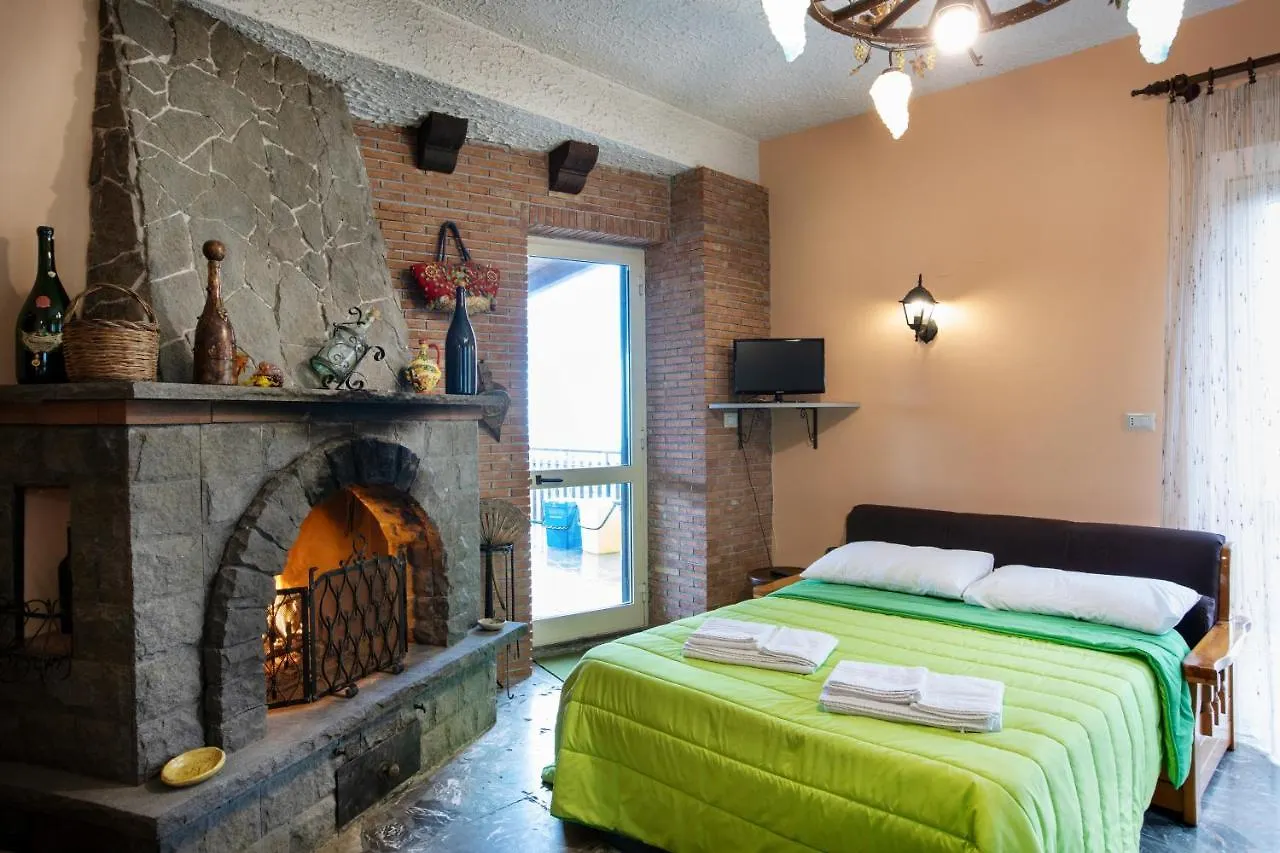Baite Etna Bottino Villa Milo 0*,